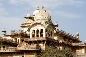 Obraz premium Albert Hall, Jaipur. Albert Hall is located in the Ram Niwas Garden in Jaipur. It houses the Central Museum.