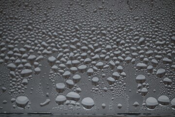 The dew drops sent by the cold winter