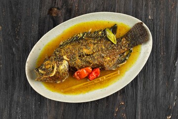 Pesmol Ika Nila, Tilapia Yellow Curry, Popular Curry Recipe