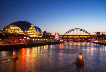 Sunset over the river tyne with the sage art venue and tyne bridge.