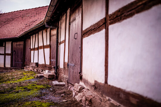 Alte Lagerr&auml;ume in Lienzingen