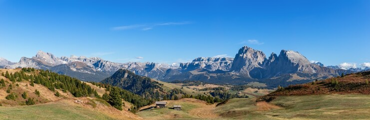 Fototapeta na wymiar Super panorama of Seiser Alm plateau and Langkofel Group mountains