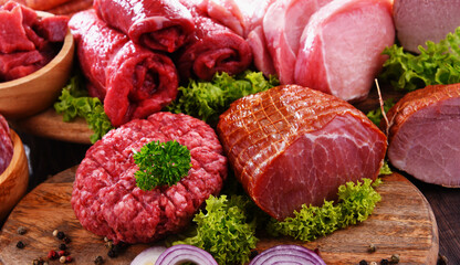 Composition with assorted meat products