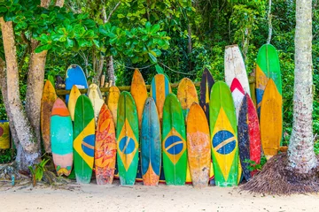 Papier Peint photo autocollant Copacabana, Rio de Janeiro, Brésil Colorful Surfboards brazilian flag Ilha Grande Rio de Janeiro Brazil.