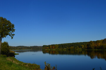 Fototapeta na wymiar Autumn Lake