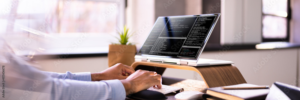 Aufkleber African American Coder Using Computer At Desk