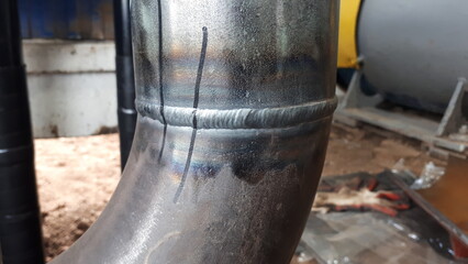 welding connection in horizontal position on the pipe part