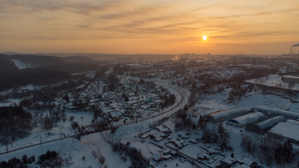 Fototapeta na wymiar winter nature nature city ecology sunset red sun evening