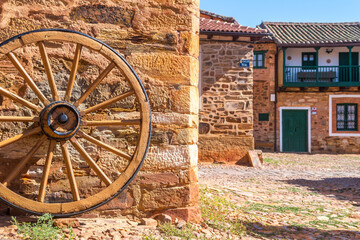 Obraz premium street view of castrillo de los polvazares maragato town, Spain