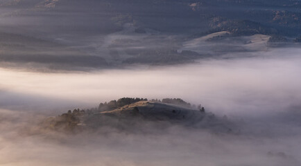 Pieniny, Karpaty, Polska, Trzy Korony © Daniel Folek