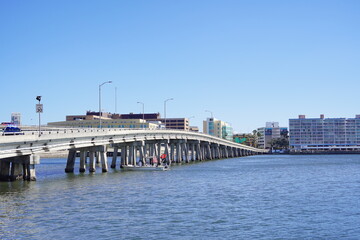 Fototapeta na wymiar Beautiful bridge on Tampa bay in Tampa, Florida