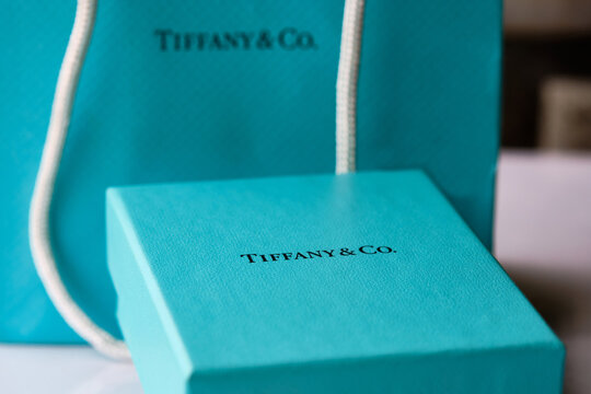 Tiffany and Co. branded colorway gift box illustrative editorial