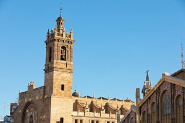 Fototapeta na wymiar Historic buildings in valencia