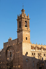 Fototapeta na wymiar Historic buildings in valencia