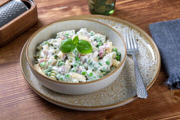 pasta crema di formaggio piselli e bacon