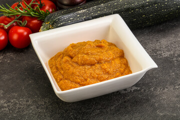 Vegetarian cuisine - Zucchini puree with herbs