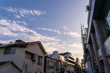 Fototapeta na wymiar 東京都渋谷区原宿から見た夕方の都市景観