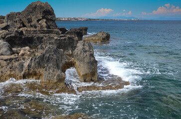 rock cost of the sea