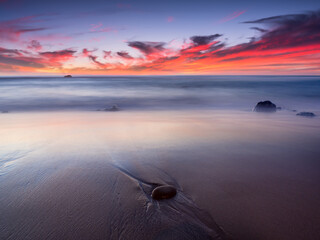 Praia do abano em cascais ao por do sol.