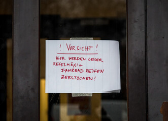 Vorsicht Vandalismus!