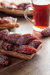 Tea and dried dates.