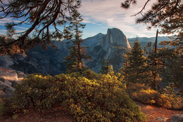 Fototapeta premium Half Dome in morning