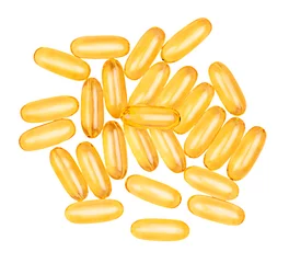 Foto op Plexiglas Lieve mosters Close up van visolie capsules geïsoleerd op een witte achtergrond. Hoop pillen bovenaanzicht.
