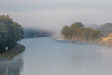 Mittellandkanal im Nebel