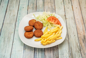 Falafel is the star dish of Arab food, the new 'must' of the vegan diet and the favorite fast food throughout the Middle East.