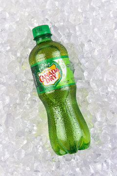 IRVINE, CALIFORNIA - 30 JAN 2022: Canada Dry Ginger Ale Bottle On Ice.