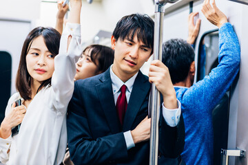 電車 車内