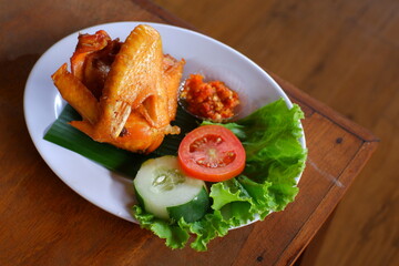fried chicken with vegetables