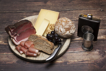 bacon cheese South Tyrolean bread hip flask