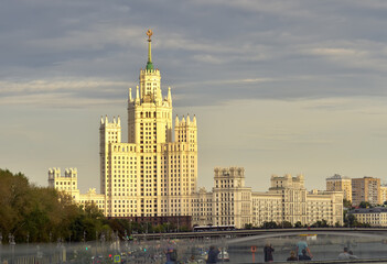 Fototapeta na wymiar high-rise building on Kotelnicheskaya embankment