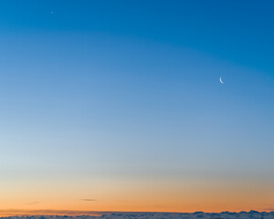 New moon, the North star, and the horizon