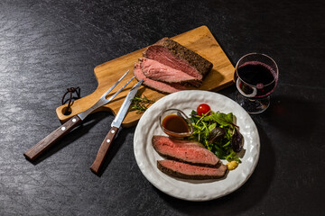 ローストビーフ　Freshly made roast beef