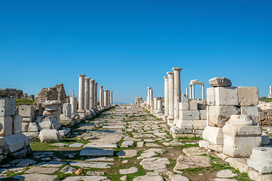 Laodikeia is one of the important archaeological remains for the region along with Hierapolis (Pamukkale) and Tripolis in Turkey
