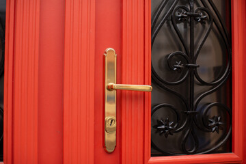 Door handle , knobs .