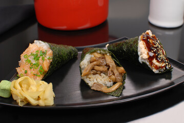 Combo of temakis in black background