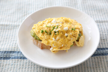Avocado and scrambled eggs toast
