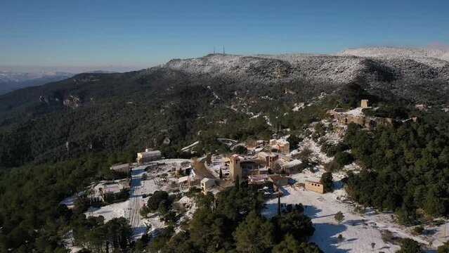 Nevada en el pueblo del Albiol Sierra de Prades Tarragona Spain