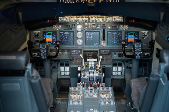 General view of the empty cockpit cockpit. Commercial flight simulator for flight training.