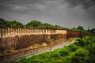 Fototapeta premium The Wall of Tanjore Big Temple or Brihadeshwara Temple was built by King Raja Raja Cholan in Thanjavur, Tamil Nadu. It is the very oldest & tallest temple in India. This temple is listed in UNESCO.