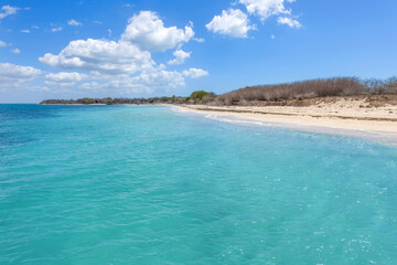 Fototapeta na wymiar Tropical beauty in deserted beach. Inhabited island South of Tun