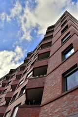 Roter Neubau in Freiburg