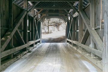 Fototapeta premium Inside covered bridge