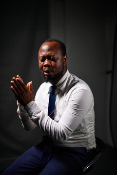 Man speaking with sign language in a studio
