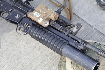 グレネードランチャー