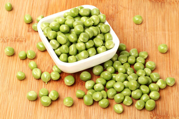 Fresh peas 