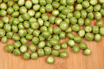 green peas background
